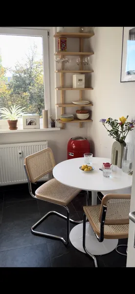 Befristet: helle 2 Zimmer Wohnung, vollmöbliert — photo 1